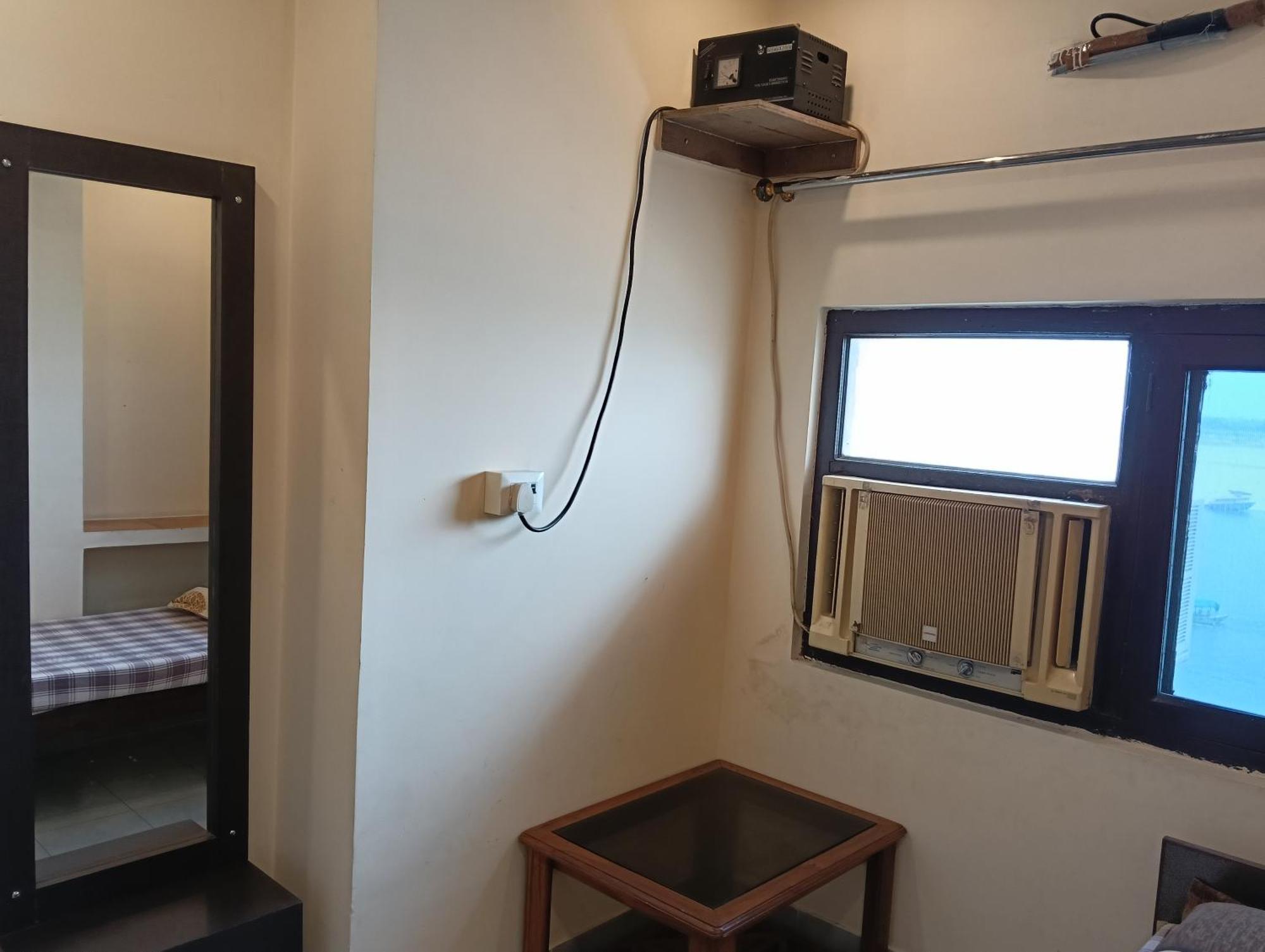 Scindhia Guest House Varanasi Ngoại thất bức ảnh